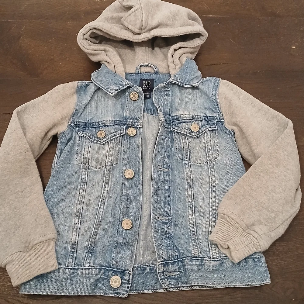 Denim Gap Kids Grey & Jean Jacket With Dinosaur Hoodie Size:5 Kids